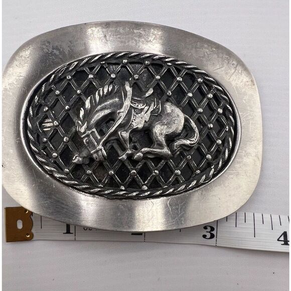 Reining‎ Western Belt Buckle Rodeo Silver And Black - Picture 2 of 3